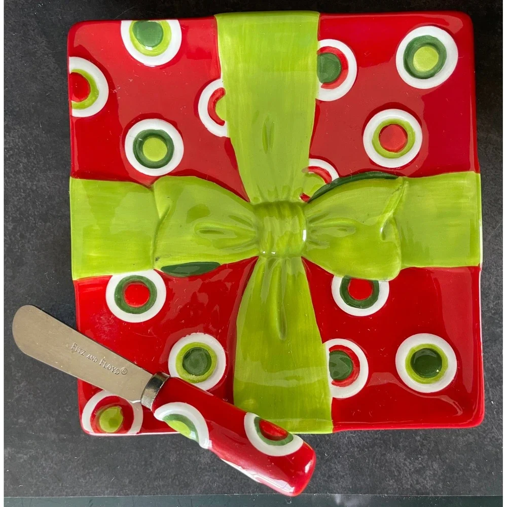 Fitz and Floyd Holiday Cheer Christmas Gift Box Cheese‎ Plate and Spreader Set